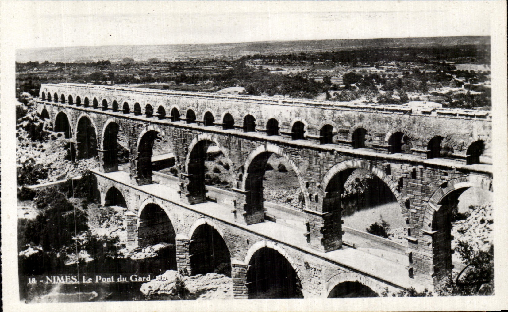 NIMES - Le Pont du Gard - Éditeur C.A.P. - n° 18