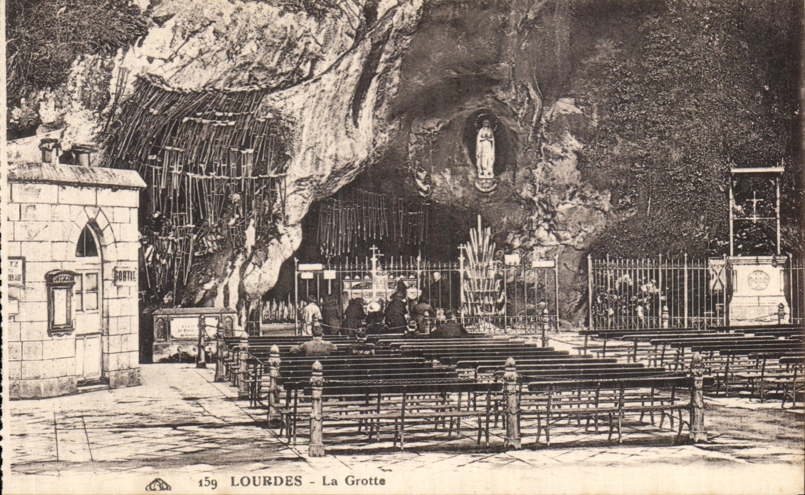 CPA Lourdes La Grotte