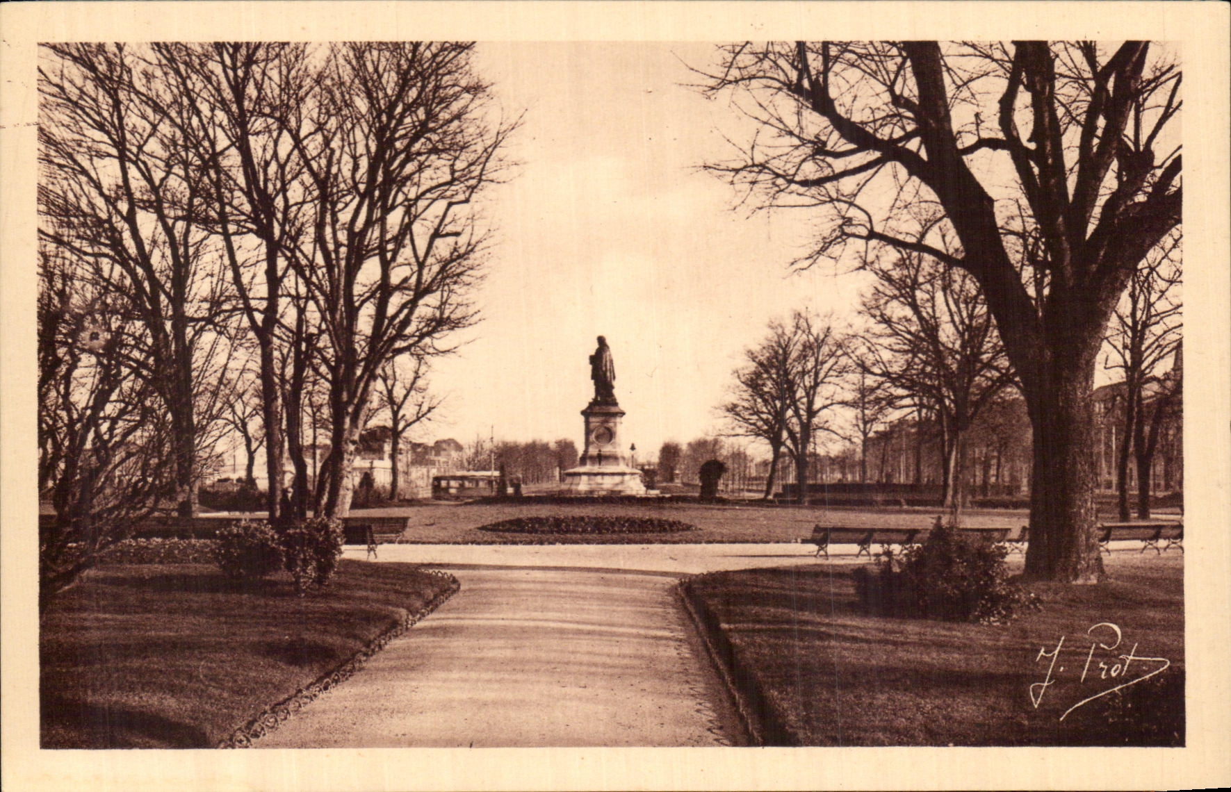 CPA Reims Le Square Colbert 