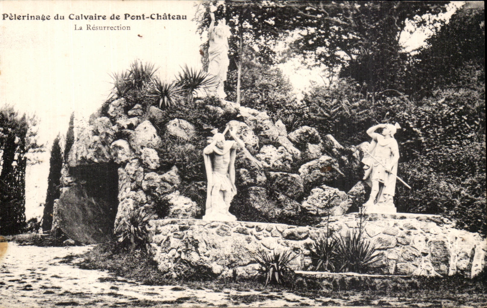 CPA Pelerinage du Calvaire de Pont Chateau La Resurrection