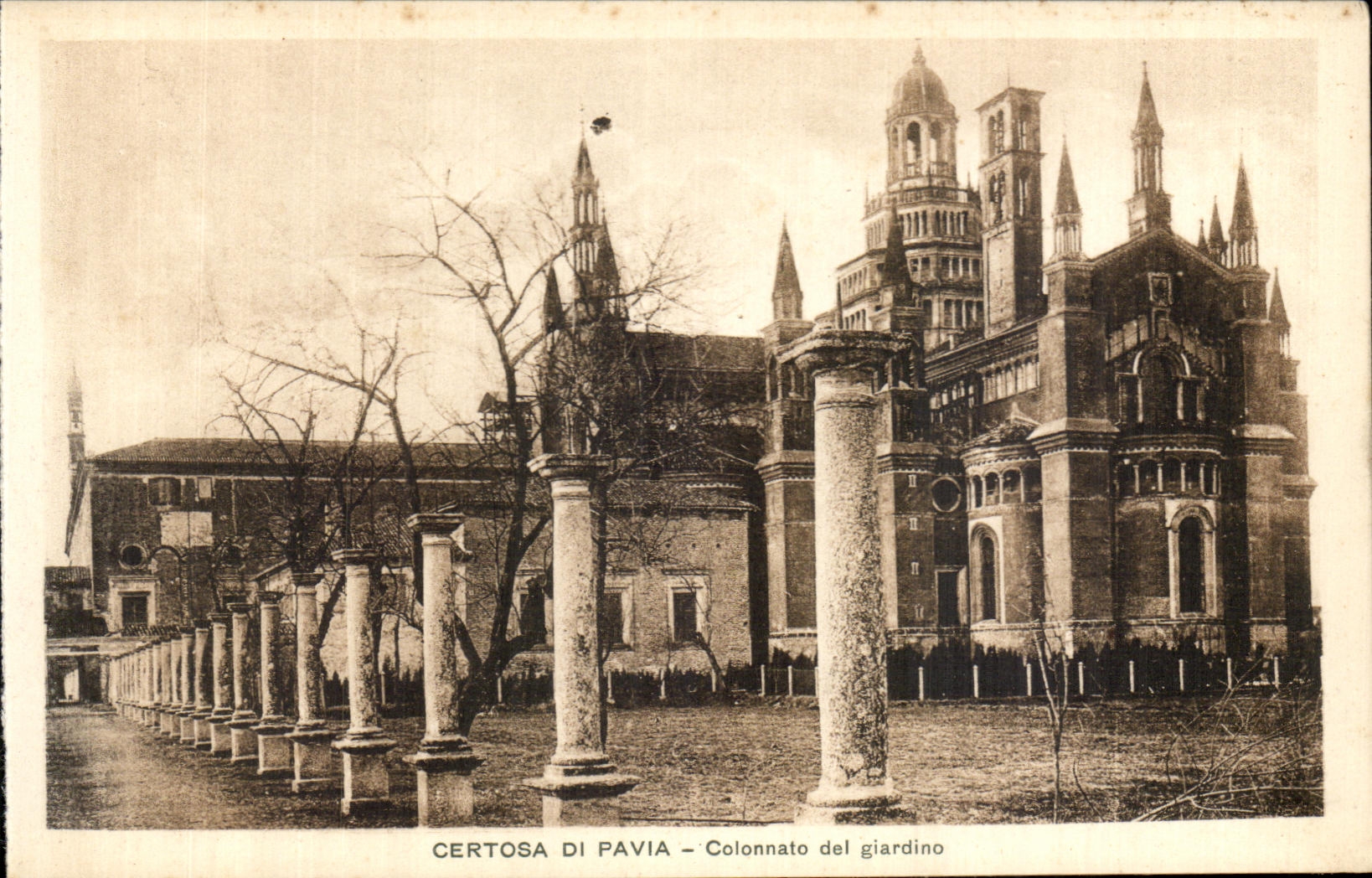 CPA Certosa Di Pavia Colonnato del Giardino