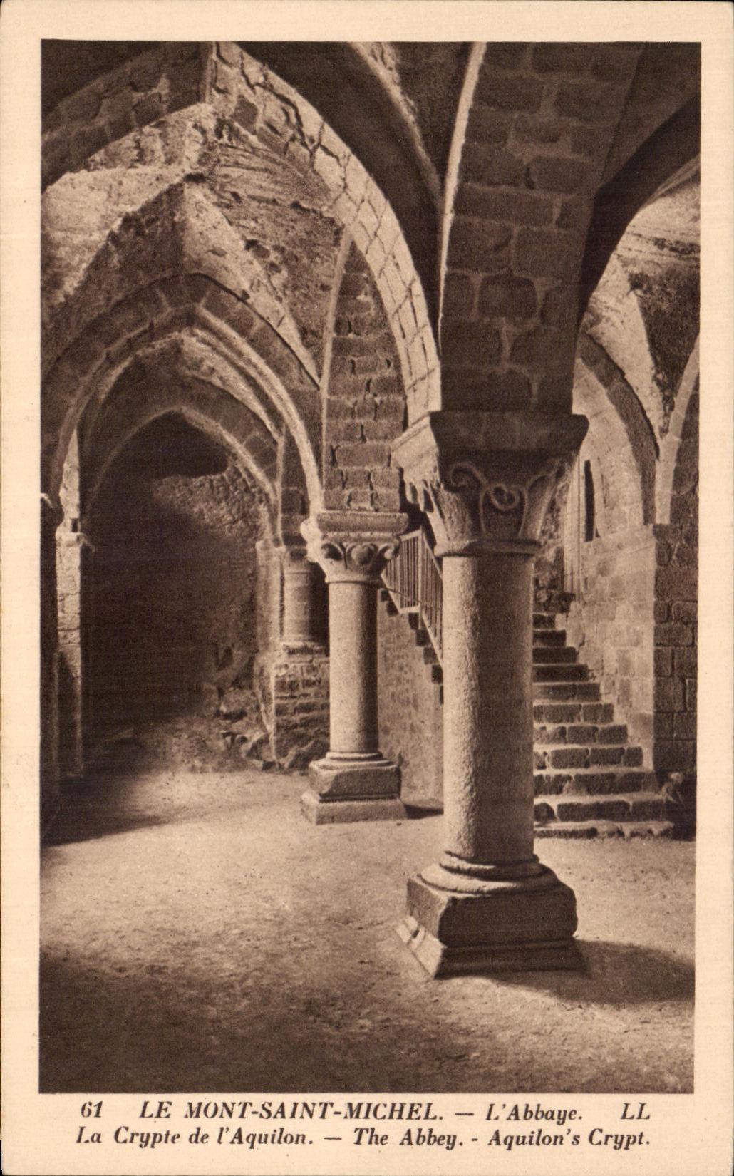 CPA Le Mont Saint Michel L'Abbaye La Crypte de l'Aquilon 