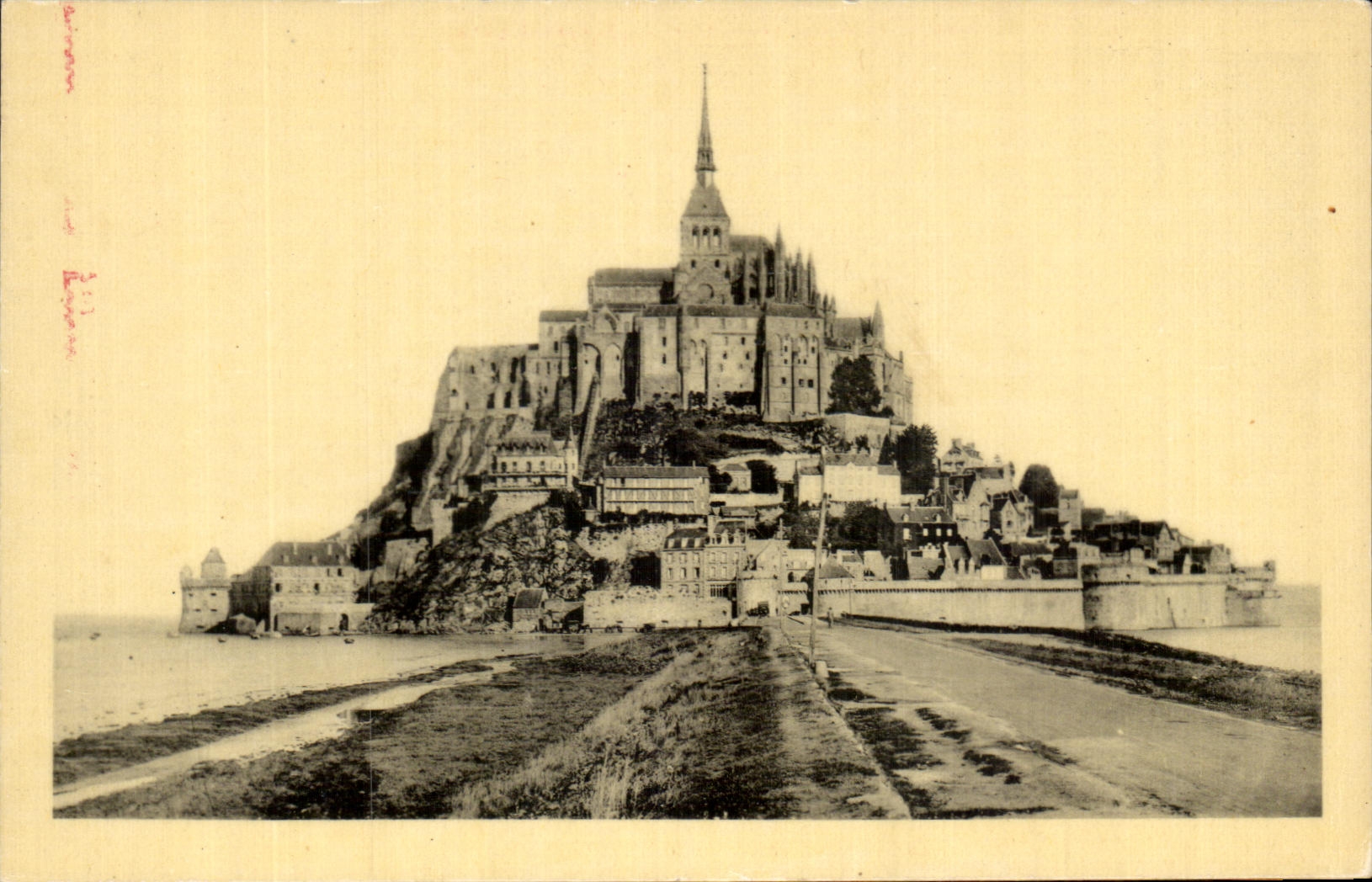 CPA Abbaye Du Mont Saint Michel Vue Generale Face Sud