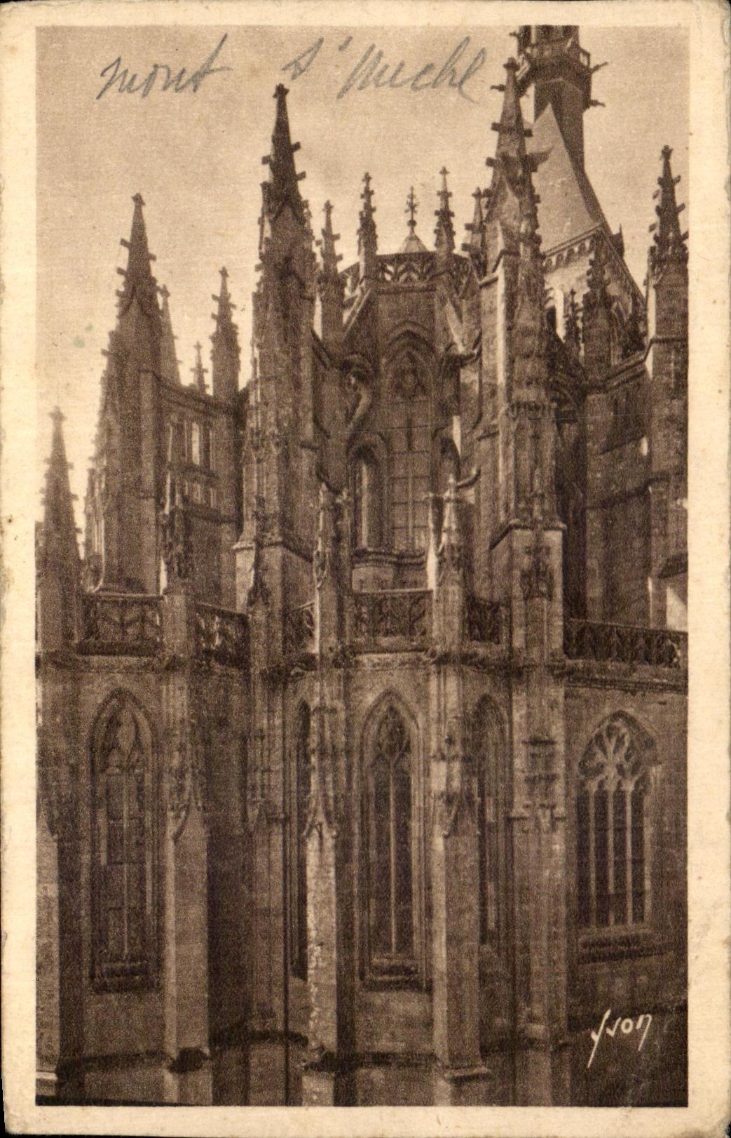 CPA Le Mont Saint Michel Eglise Abbatiale Le Choeur