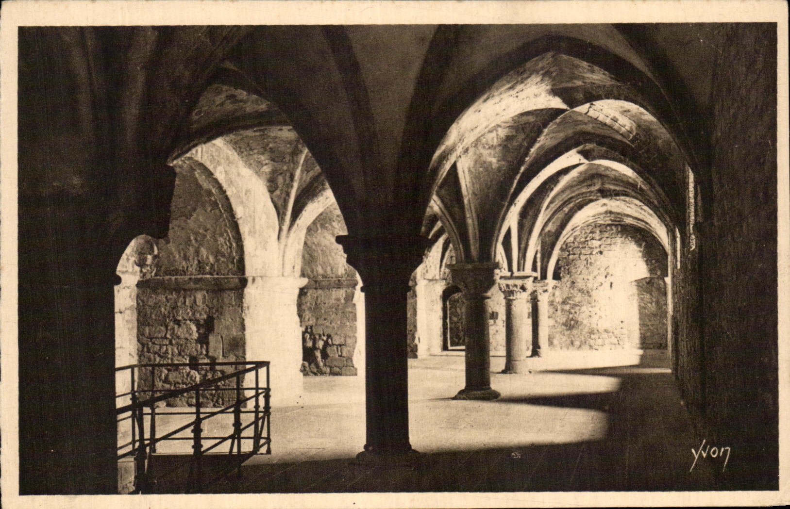 CPA Le Douce France Le Mont St MIchel Abbaye Le Promenoir