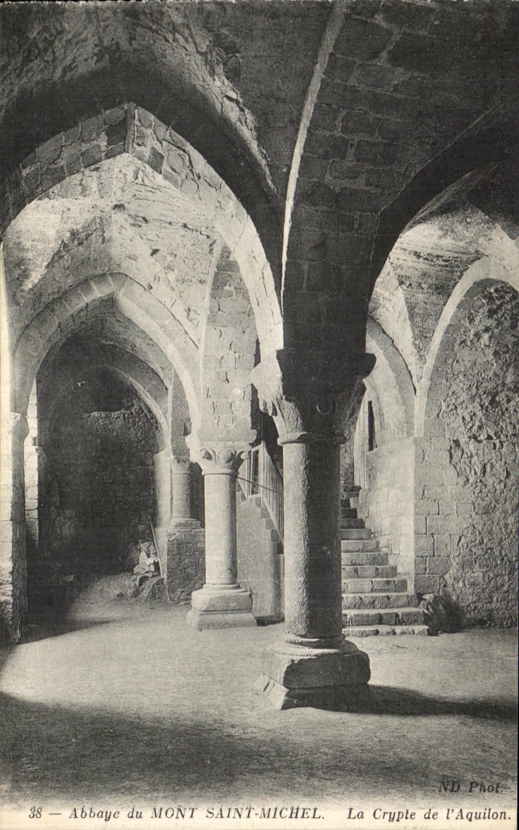 Abbaye du Mont Saint-Michel — La Crypte de l'Aquilon — ND Phot.