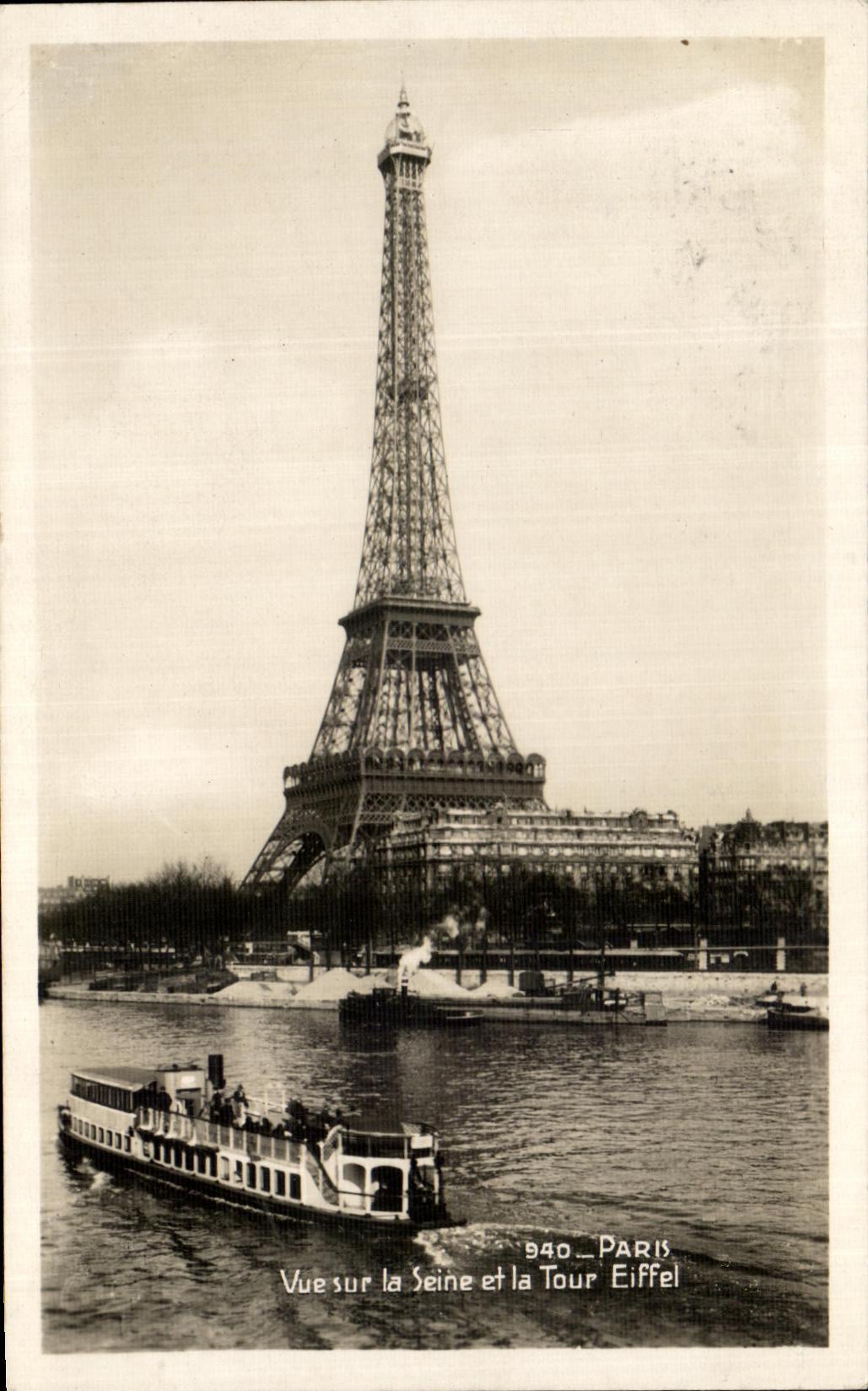 Vue sur la Seine et la Tour Eiffel — Paris — éditeur REAL-FOTO, n° 940