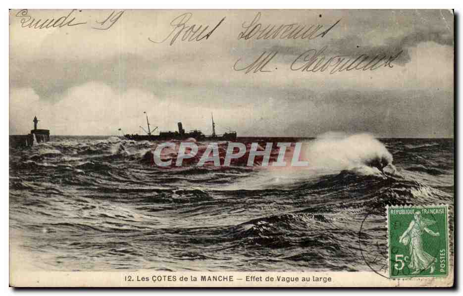 CPA Les Cotes De La Manche Effet De Vague Au Large Bateau