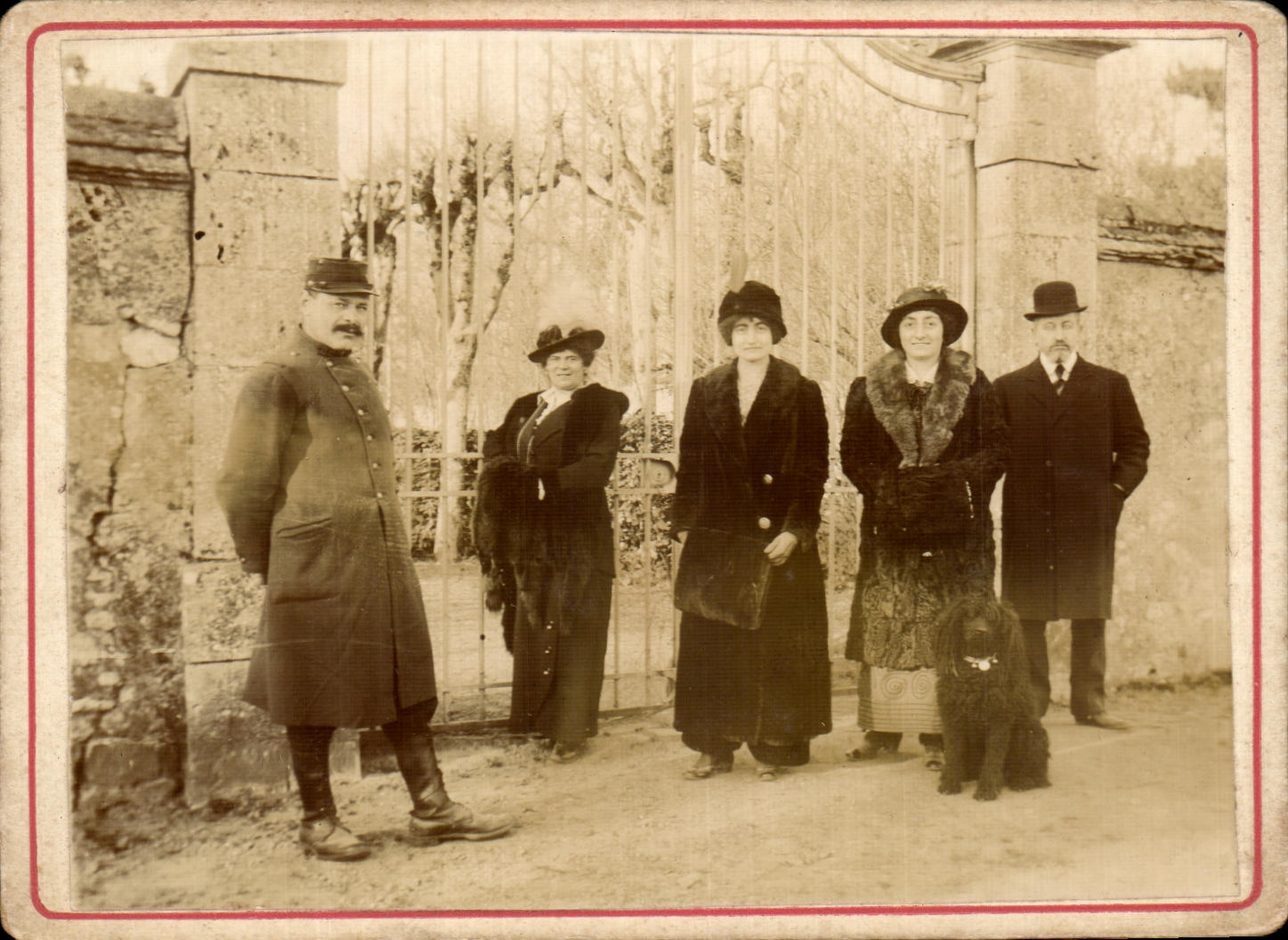 Photo Militaire Famille chien