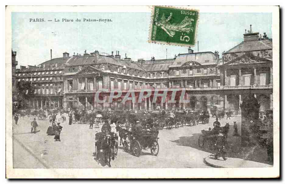 CPA Paris La Place du Palais Royal