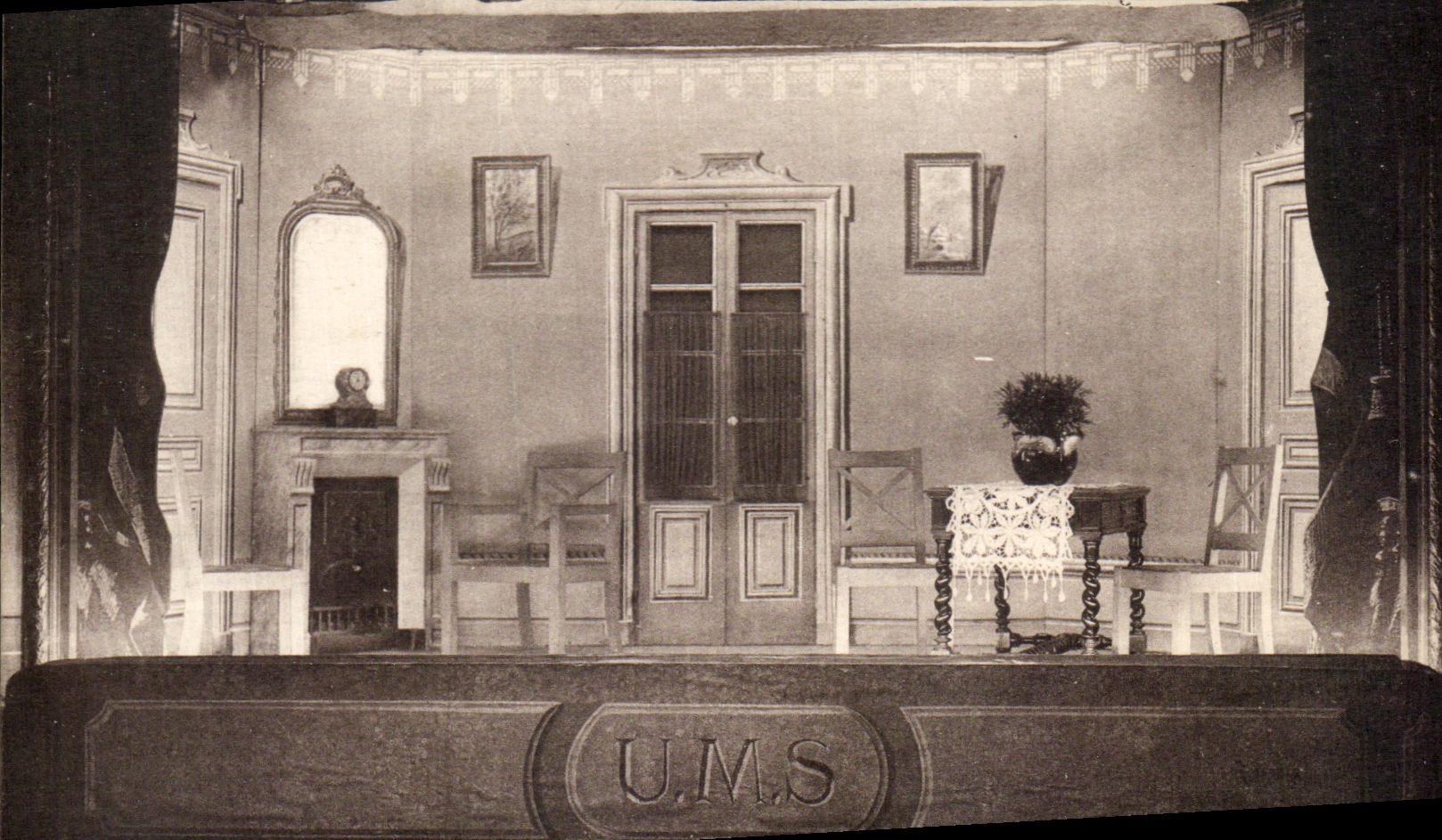 Intérieur de scène — Grupement Artistique et Littéraire U.M.S. — Éditeur U.M.S. n°66