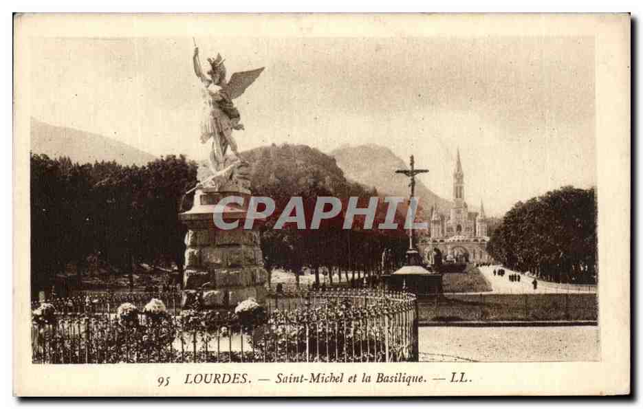 CPA Lourdes Saint Michel et la Basilique