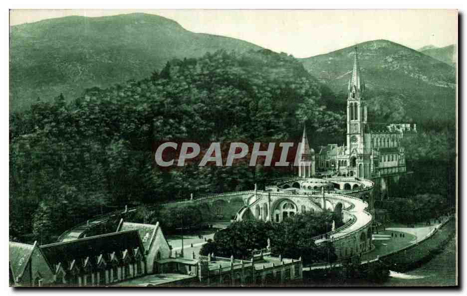 CPA Lourdes la Basilique
