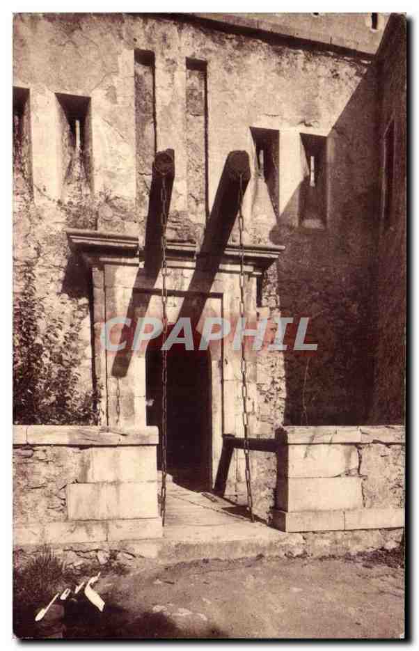 CPA Lourdes La Chateau Fort Pont Levis d'une porte d'entree du Musee