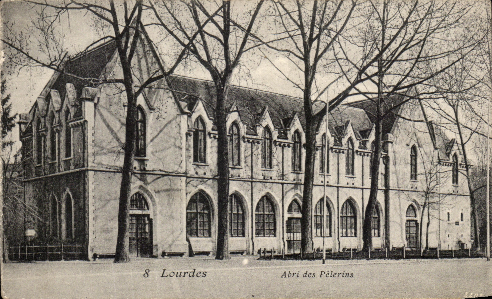 CPA Lourdes Abri des Pelerins