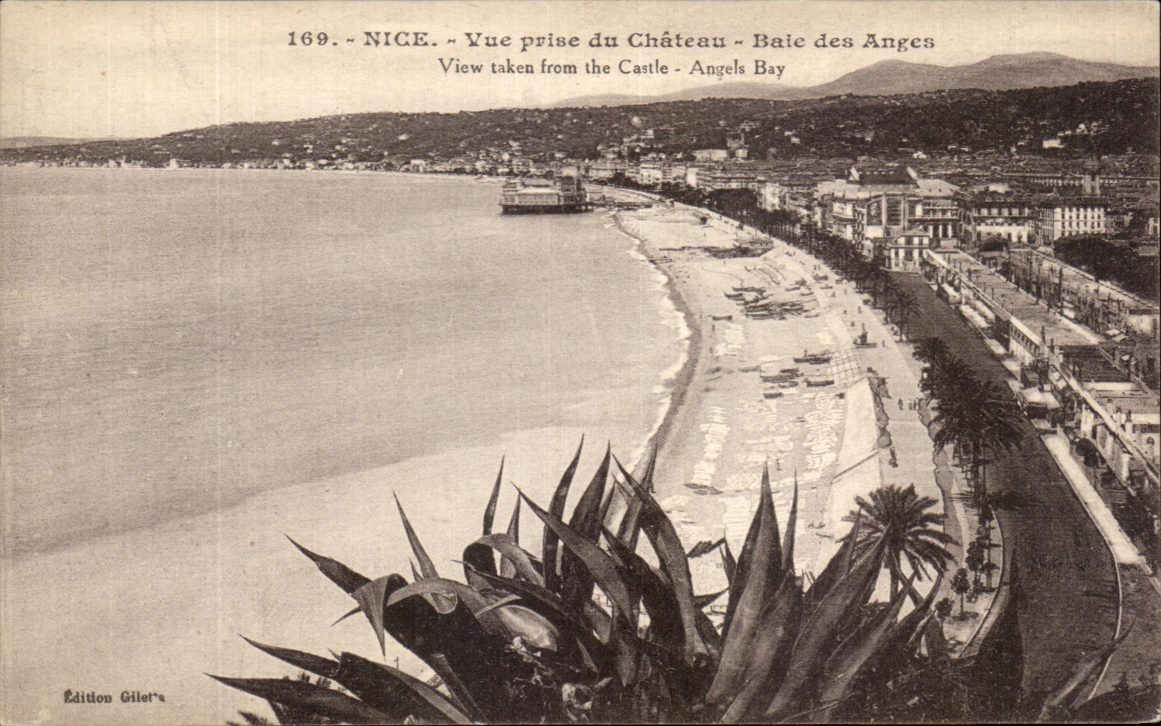 CPA Nice Vue Prise du Chateau Baie des Anges