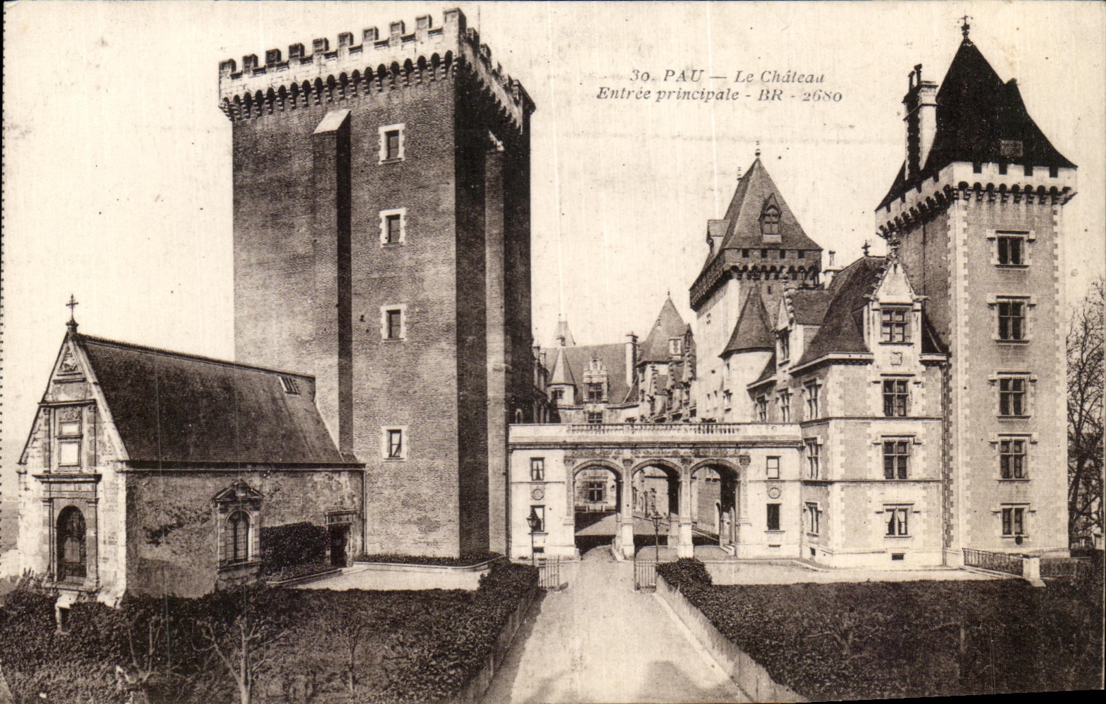Pau — Le Château — Entrée principale — BR - 2680