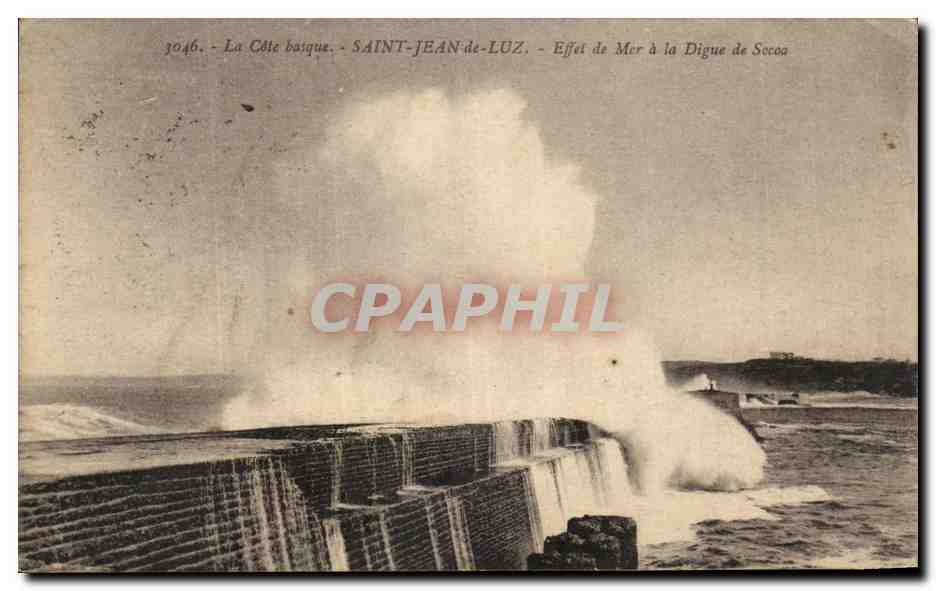 Saint-Jean-de-Luz — Effet de Mer à la Digue de Soccoa — CPAPHIL 3046