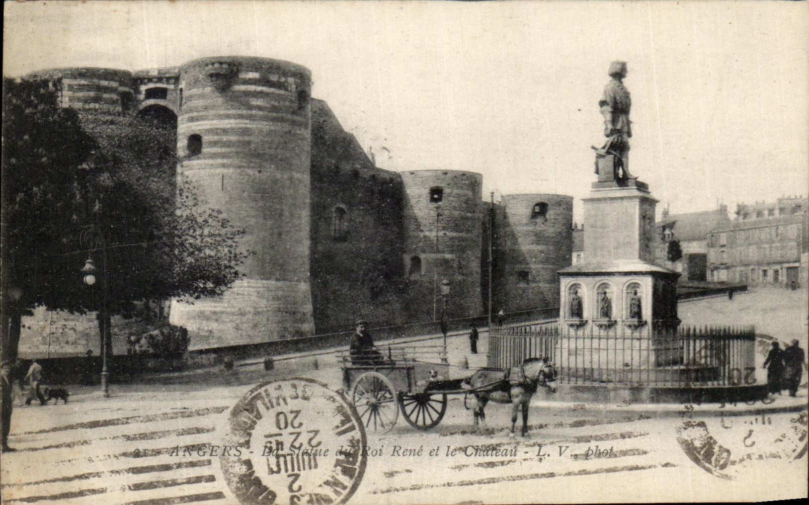 CPA Angers Rene et Le Chateau Charette Cheval