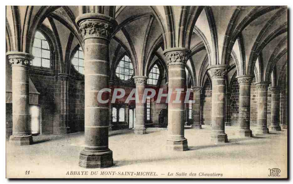 CPA Abbaye Du mont Saint Michel La Salle Des Chevaliers