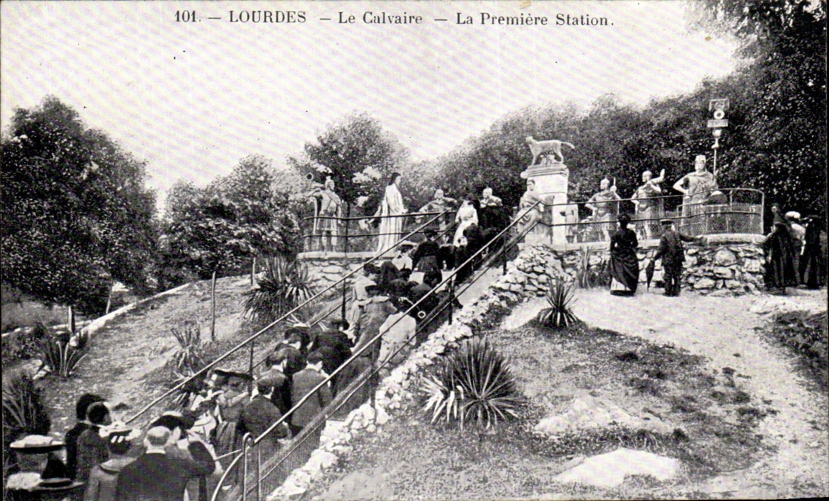 CPA Lourdes Calvaire premiere station 