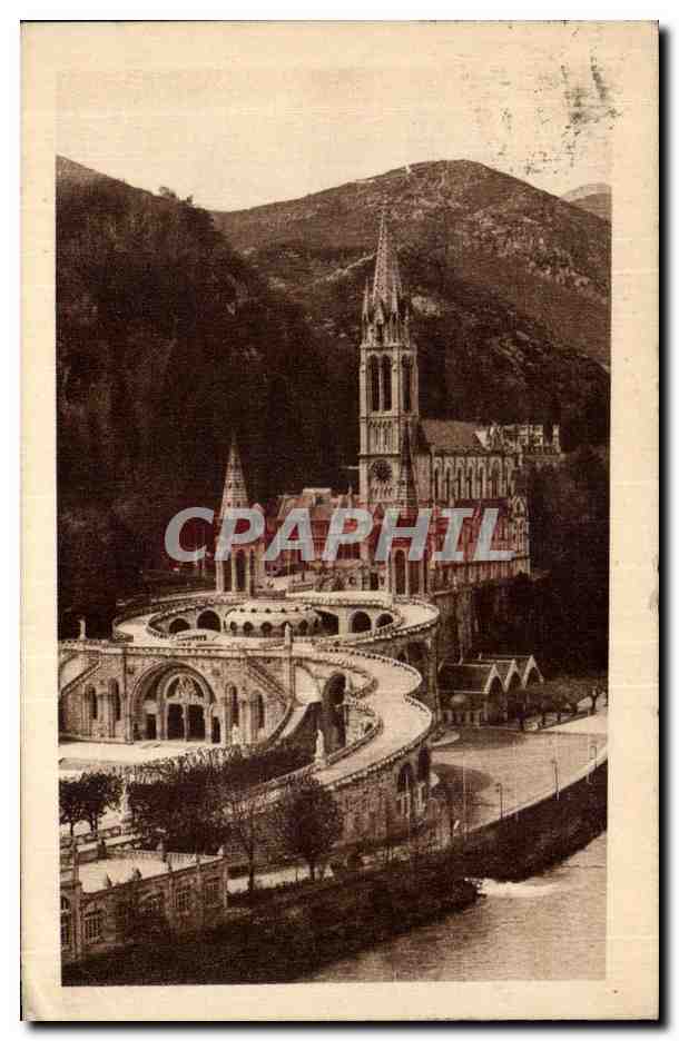 CPA Lourdes la basilique et le Gave