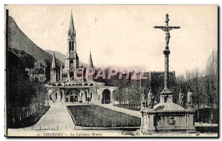 CPA Lourdes Le Calvaire Breton