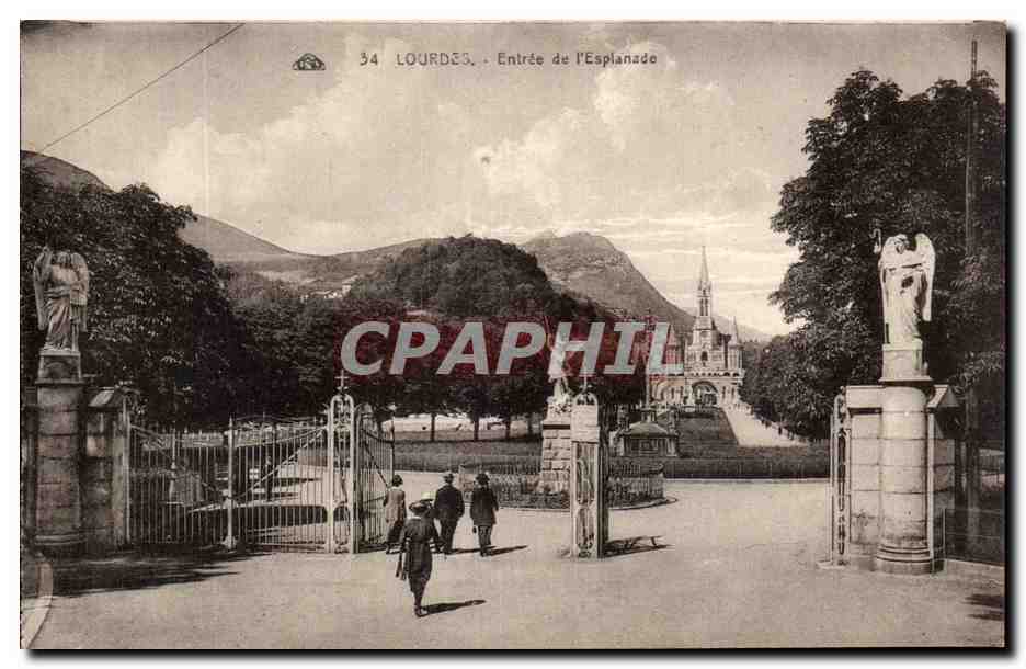 CPA Lourdes Entree de l'Esplanade