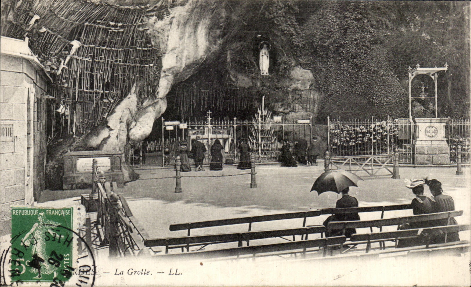 CPA Lourdes La Grotte