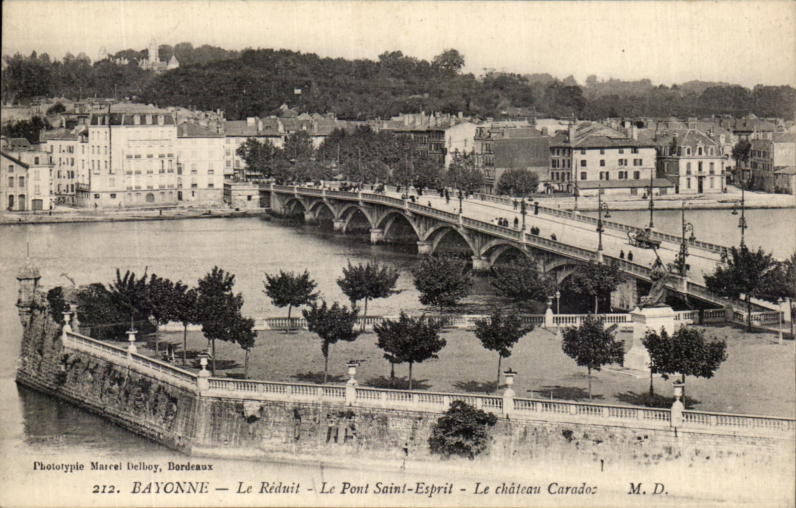 Bayonne — Le Réduit — Le Pont Saint-Esprit — Le château Caradoz — Phototypie Marcel Delbouy, Bordeaux, n°212
