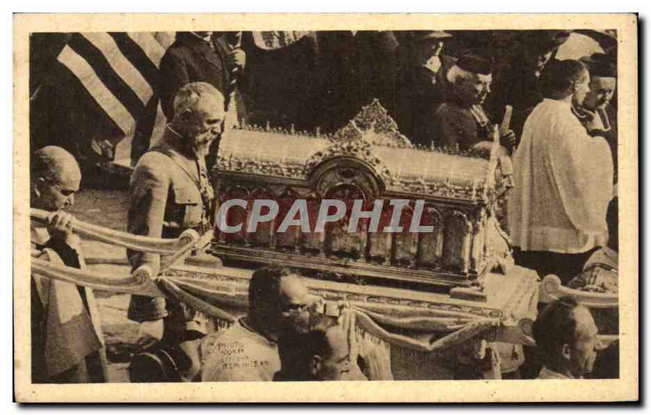 CPA Lisieux Fete de la Canonisation de Ste Therese en 1925