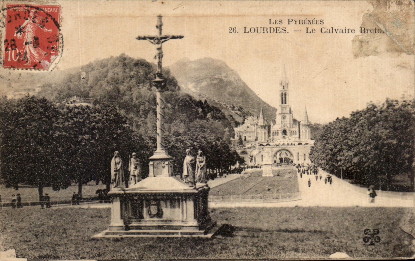 CPA Les Pyrenees Lourdes Le Calvaire Breton