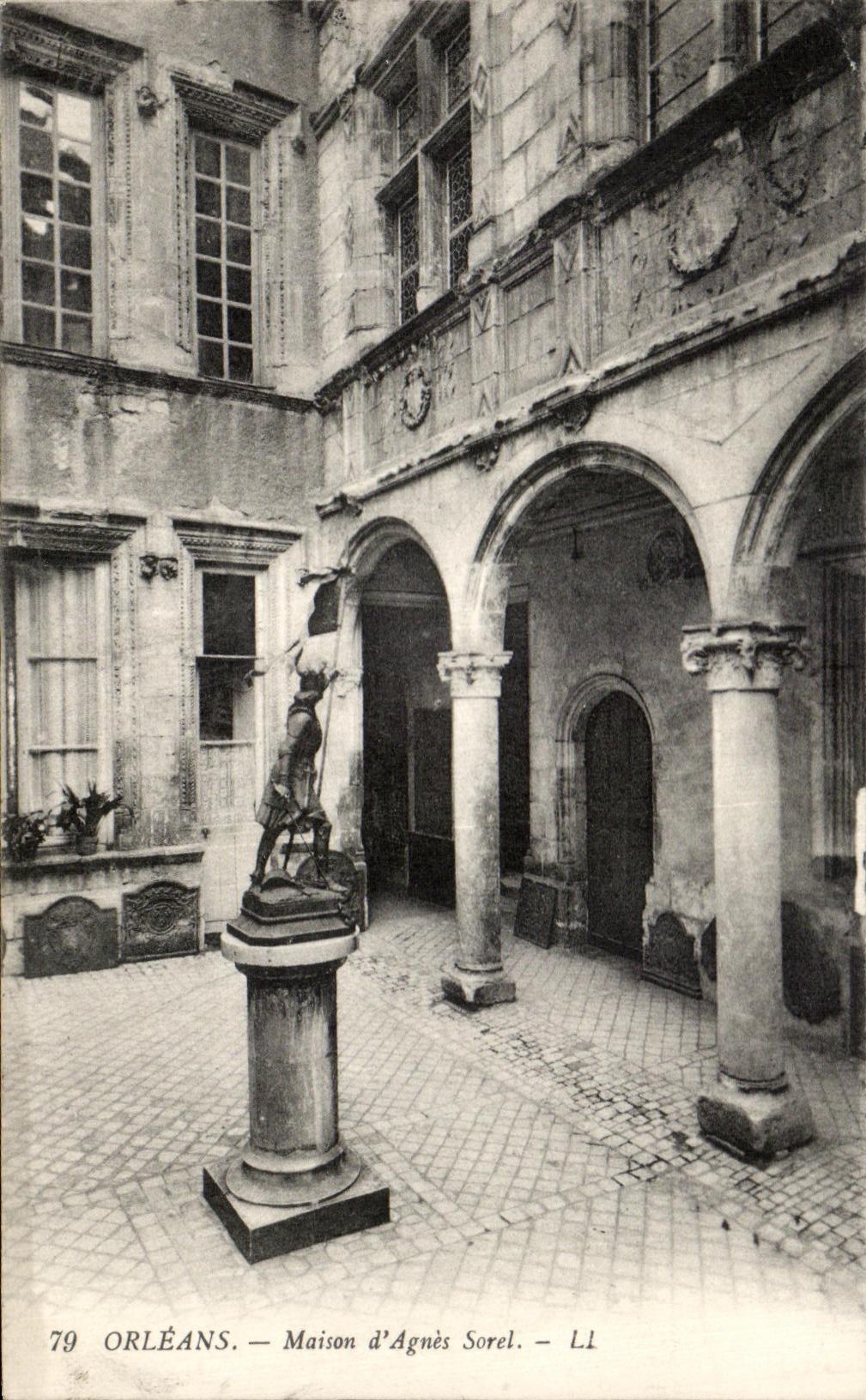 CPA Orleans Maison d'Agnes Sorel