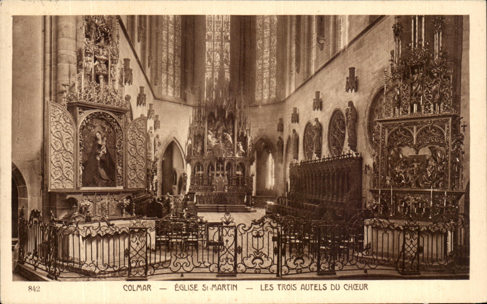 CPA Colmar Eglise St martin Les trois Autels Du Choeur