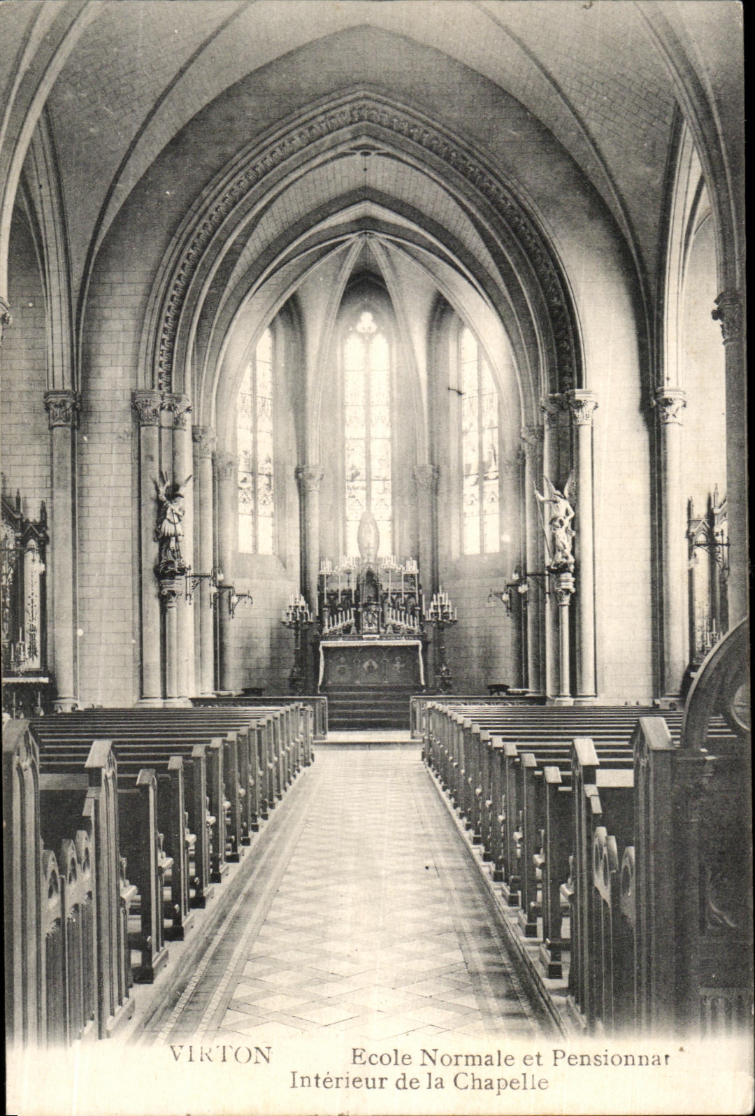 CPA Virton Ecole Normale Et Pensionnat Interieur De La Chapelle