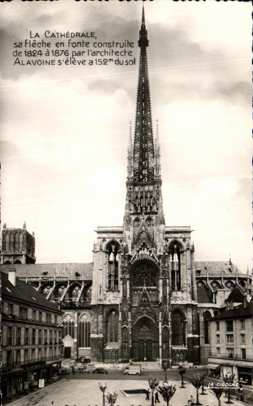 CPA La Cathedrale Sa Fleche en Fonte Construite Rouen 