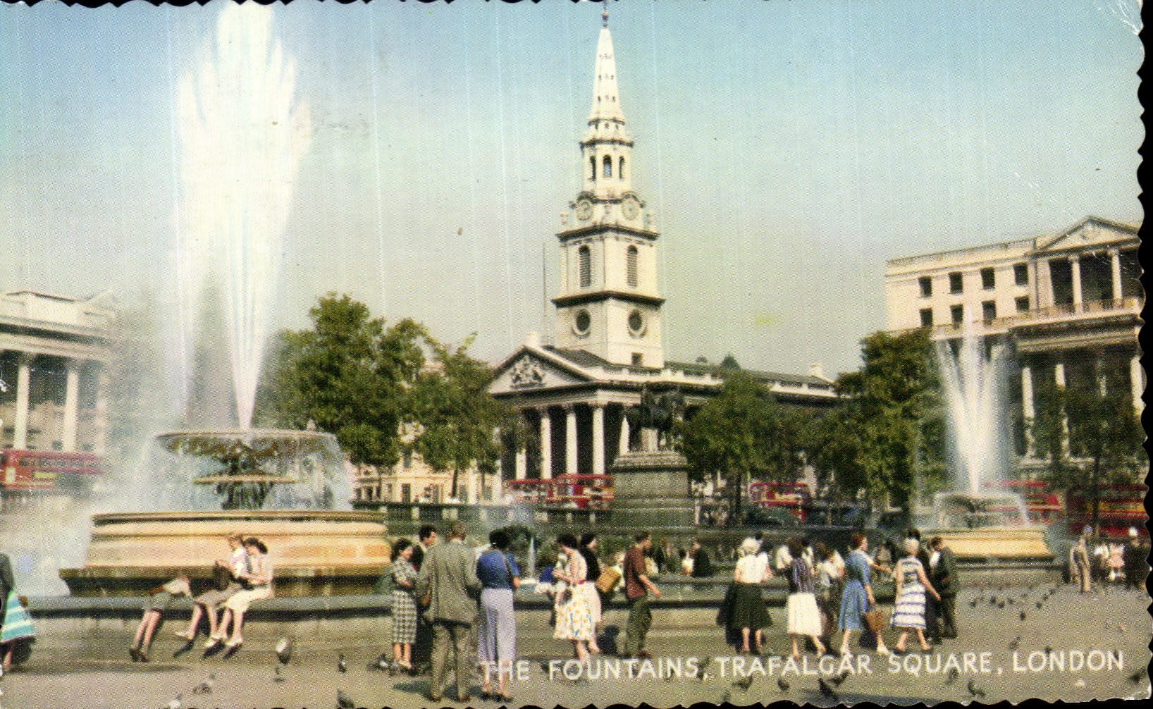 CPSM The Fountains Trafalgar Square London