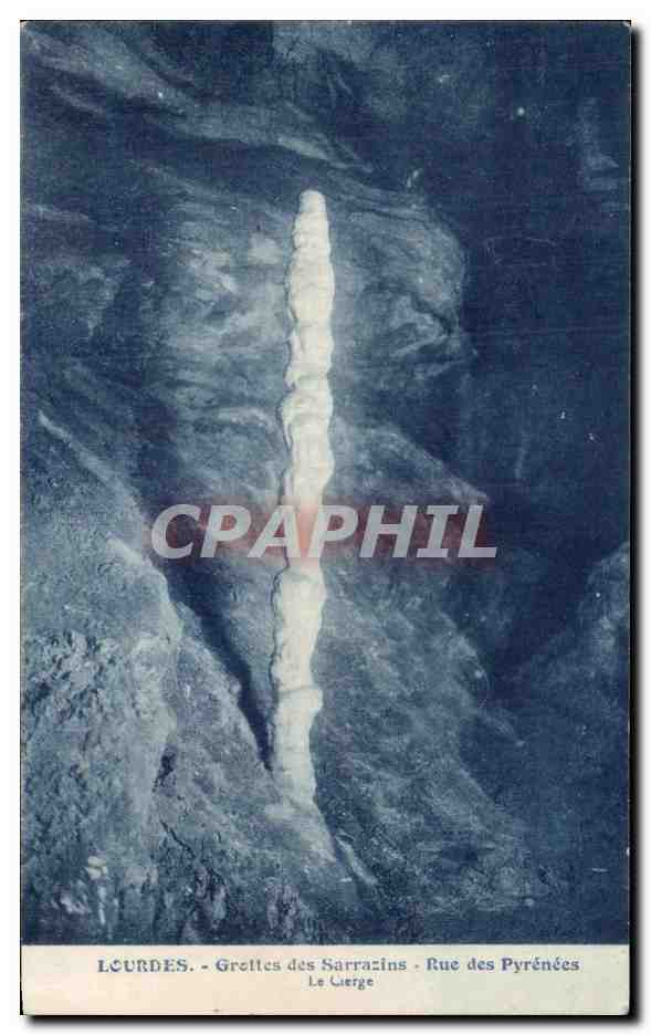 CPA Lourdes Grottes des Sarrazine Rue des Pyrenees Le cierge