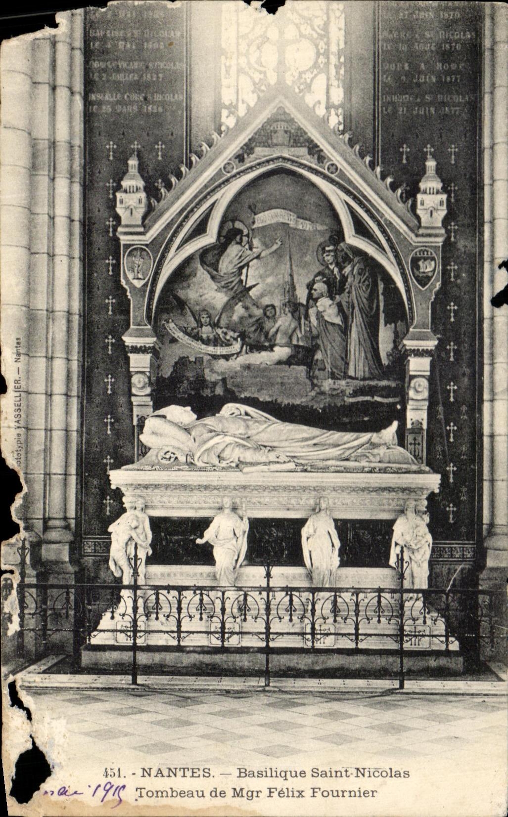 CPA Nantes Basilique Saint Nicolas Tombeau De Mgr Felix Fournier