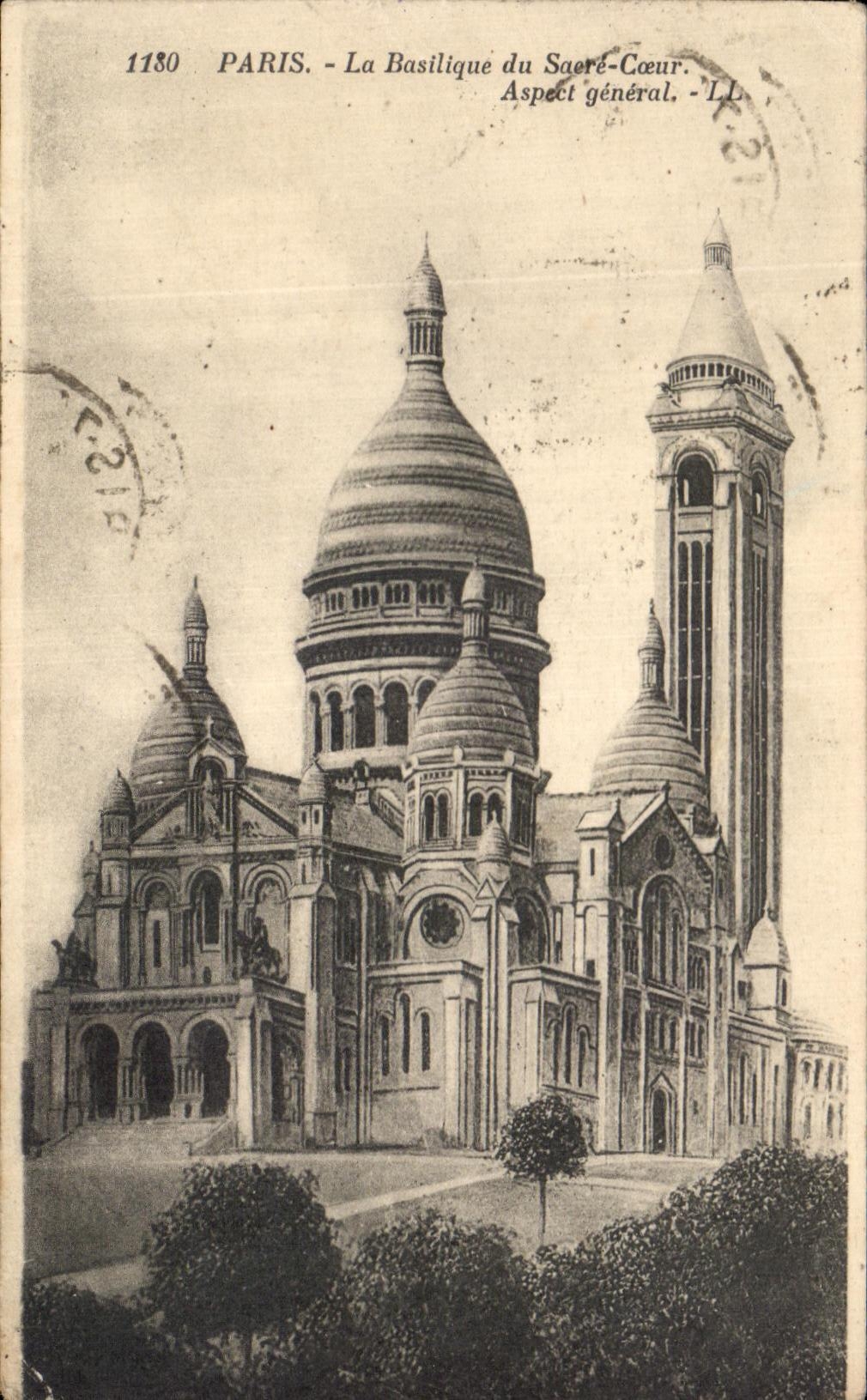 PARIS - La Basilique du Sacré-Cœur. Aspect général. - LL