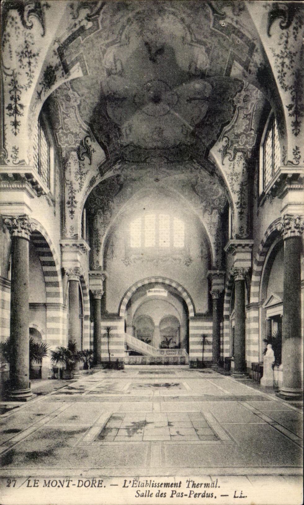 CPA Le Mont Dore L'Etablissement Thermal Salle des Pas Perdus