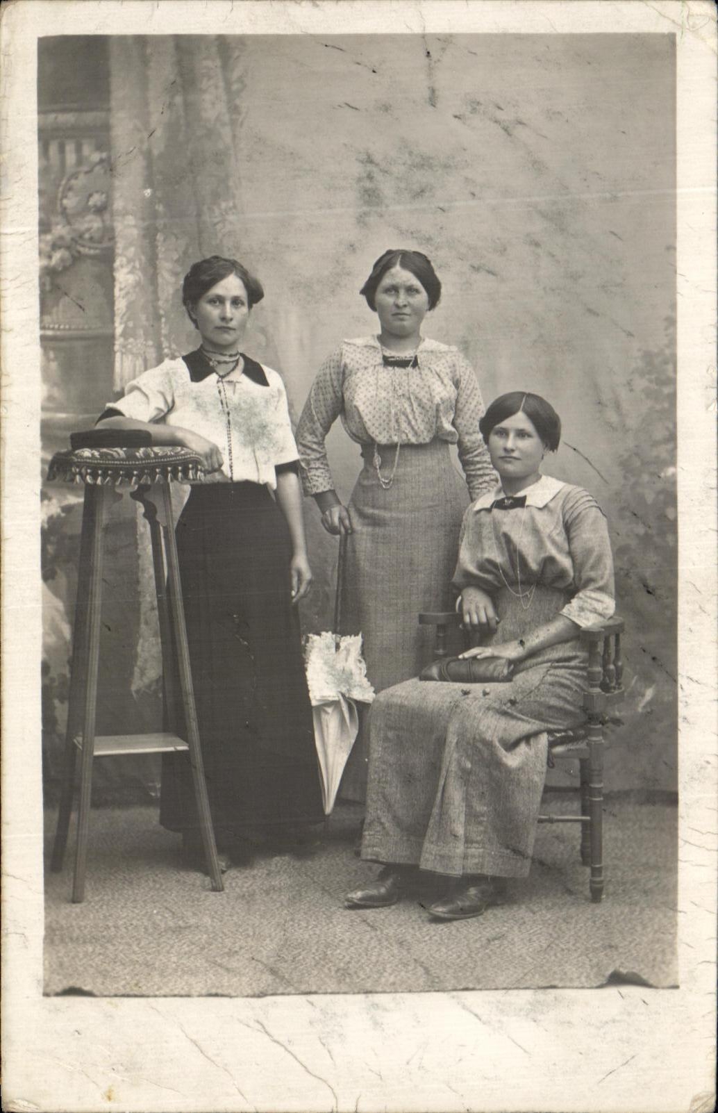 CARTE PHOTO Femmes