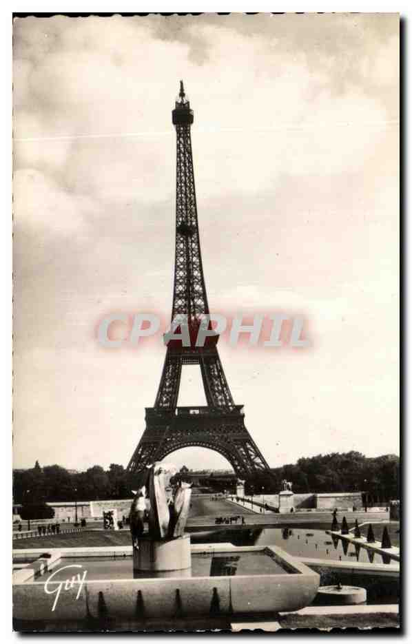 La tour Eiffel — vue des jardins du palais de Chaillot — Éditions Guy, Paris