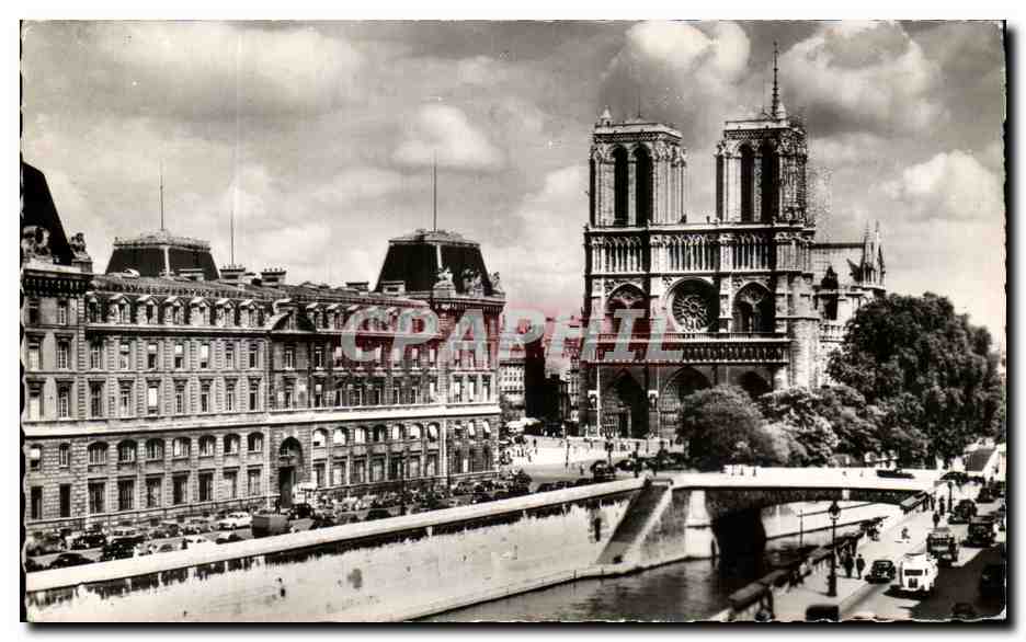 CPA Paris Notre Dame et la Pont au Double