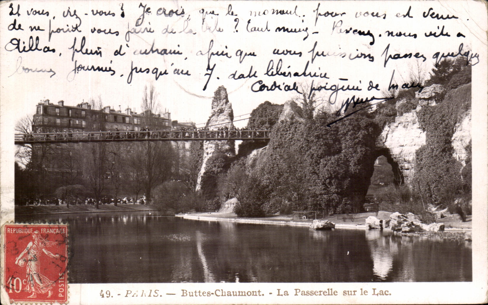 CPA Paris Buttes Chaumont La Passerelle sur le Lac