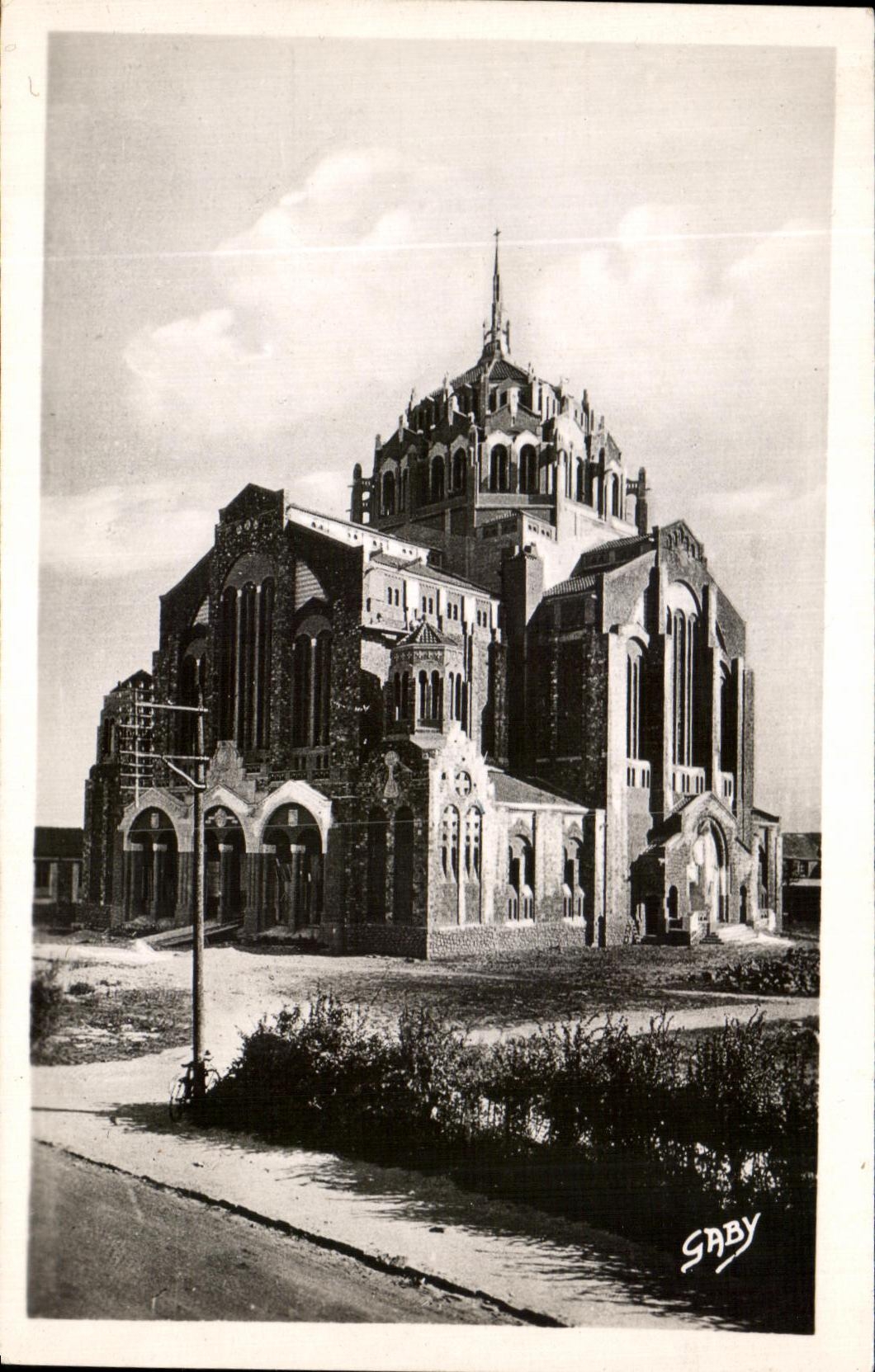 CPA Cholet Eglise du Sacre Coeur 