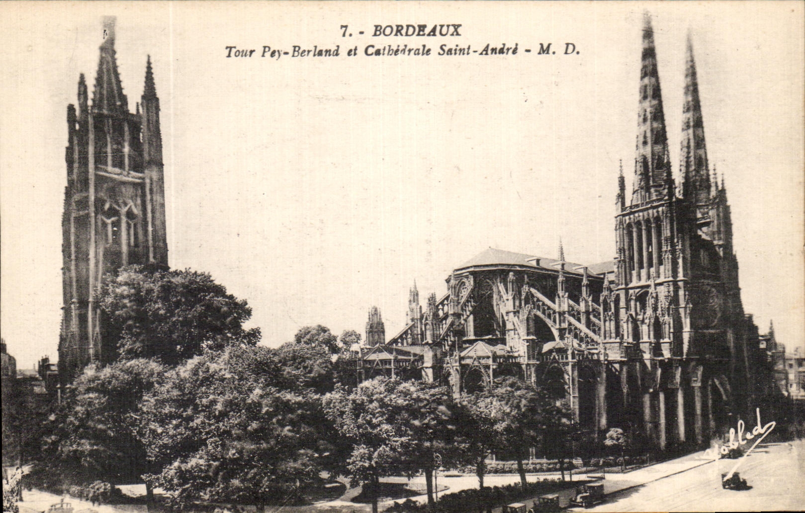 CPA Bordeaux Tour Pey Berland et Cathedrale Saint Andre