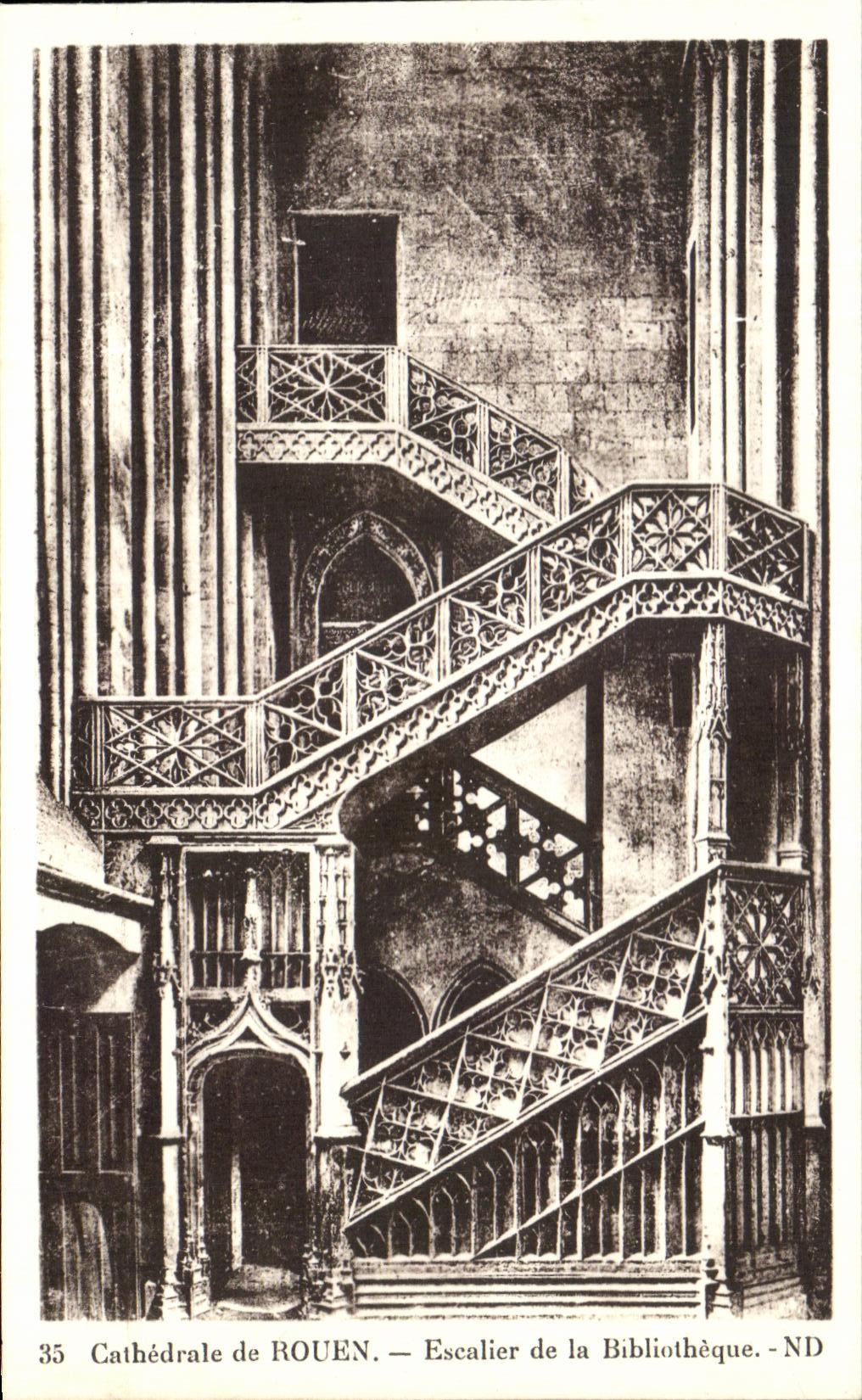 CPA Rouen Cathedrale de Rouen Escalier de la Bibliotheque
