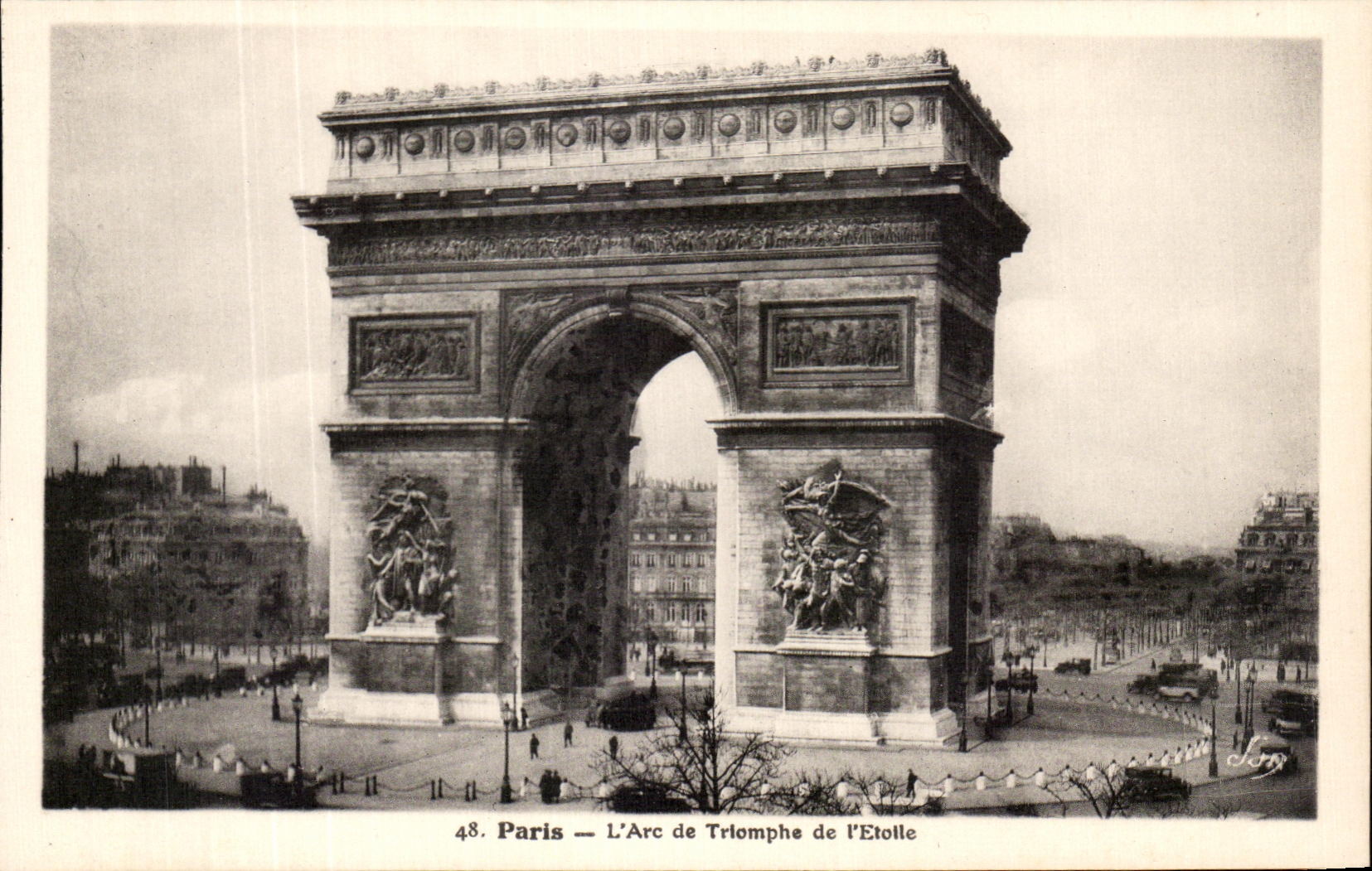 CPA Paris L'Arc De Triomphe de l'Etoile