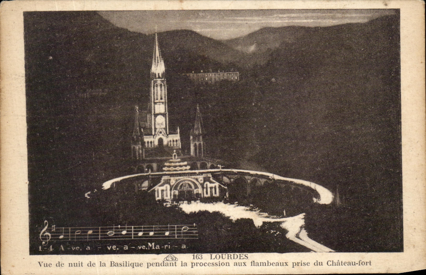 CPA Lourdes Vue De Nuit De La Basilique Pendant La Procession Aux Flambeaux Prise Du Chateau Fort